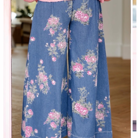 LovLov NWT Floral Print Elastic Waist Button Fly Wide Leg Denim Pants - Picture 4 of 8